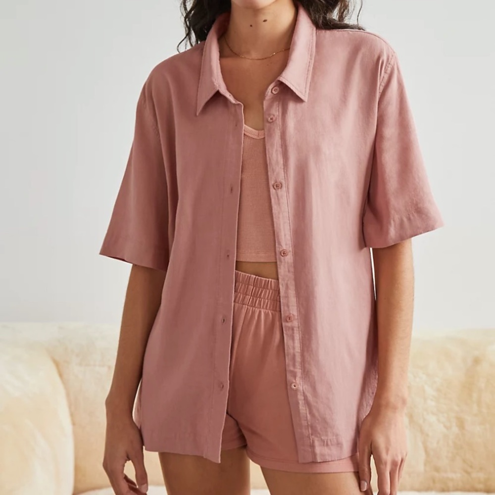 ARITZIA Sandcastle Button Up WHITE NOT PINK
